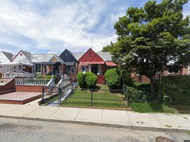 Home for Pre-foreclosure Springfield Gardens, Queens