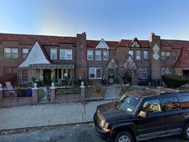 Home for Pre-foreclosure / auction St Albans, Queens