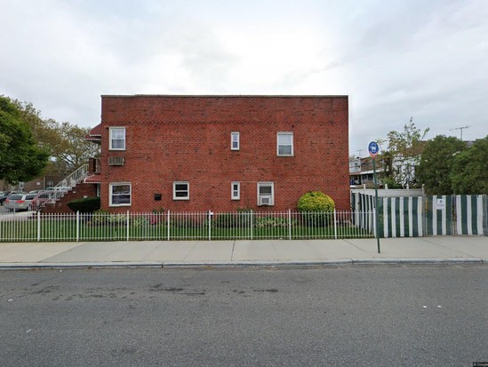 Single-family for Pre-foreclosure / auction Flatlands, Brooklyn