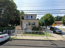 Home for Pre-foreclosure Springfield Gardens, Queens