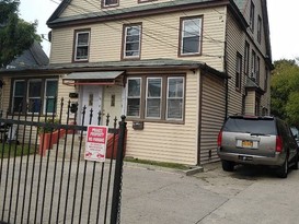 Home for Pre-foreclosure / auction Far Rockaway, Queens