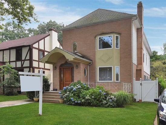 Single-family for Sale Jamaica Estates, Queens