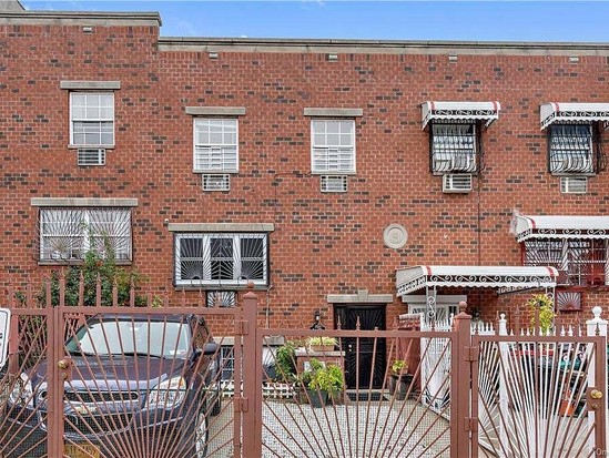 Multi-family for Sale Crotona Park East, Bronx