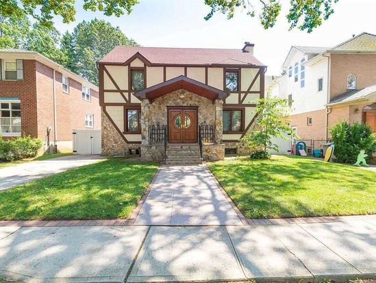 Single-family for Sale Jamaica Estates, Queens