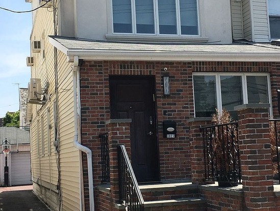 Single-family for Sale Midwood, Brooklyn