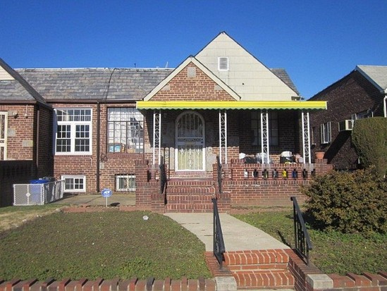 Single-family for Pre-foreclosure / auction St Albans, Queens