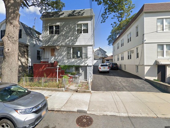 Multi-family for Pre-foreclosure Pelham Bay, Bronx