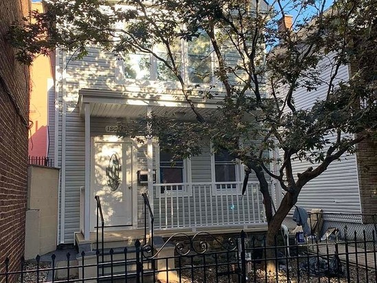 Multi-family for Sale Van Nest, Bronx