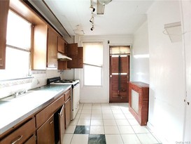 Home for Sale Van Nest, Bronx