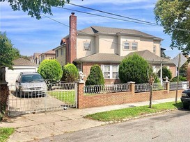 Home for Sale Auburndale, Queens