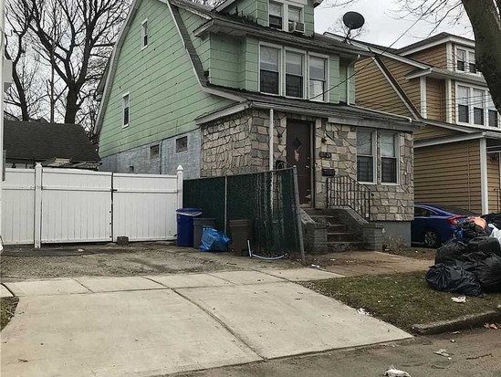 Single-family for Sale St Albans, Queens