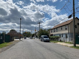 Home for Foreclosed Midland Beach, Staten Island