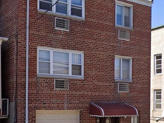 Multi-family for Sale Pelham Bay, Bronx