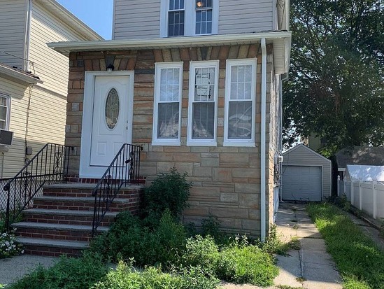 Single-family for Sale South Ozone Park, Queens