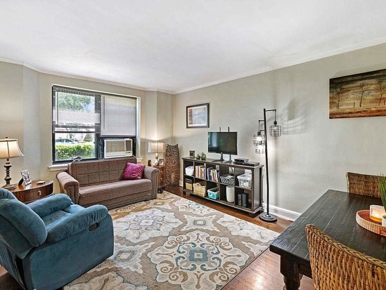 Condo for Sale Astoria, Queens