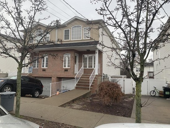 Single-family for Sale Arden Heights, Staten Island