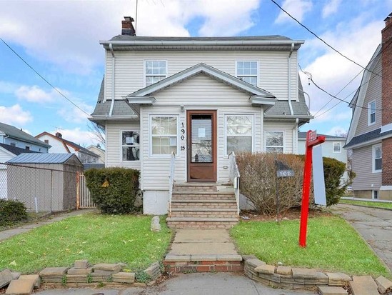 Single-family for Sale St Albans, Queens