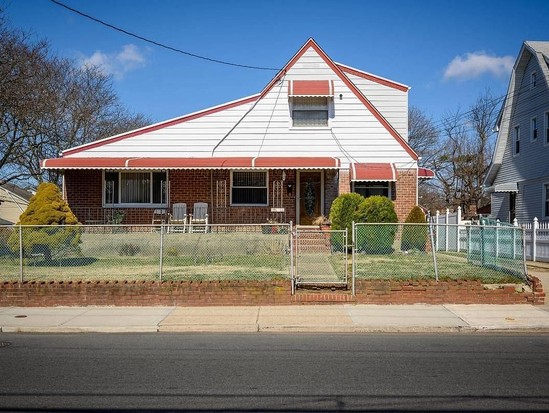 Multi-family for Sale St Albans, Queens