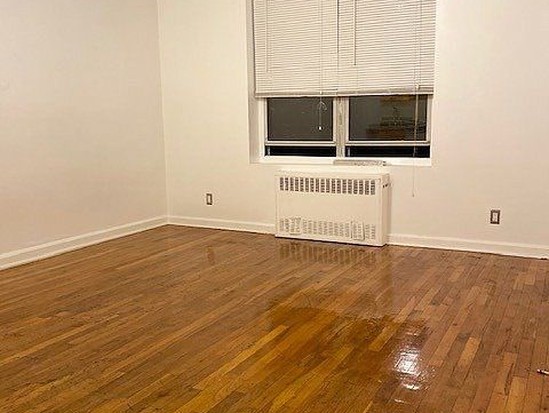 Multi-family for Sale Flushing, Queens