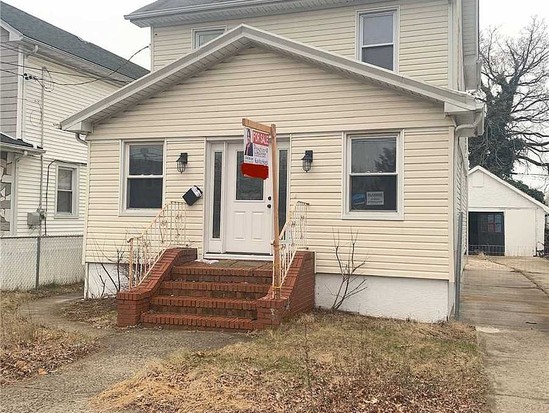 Single-family for Sale Springfield Gardens, Queens