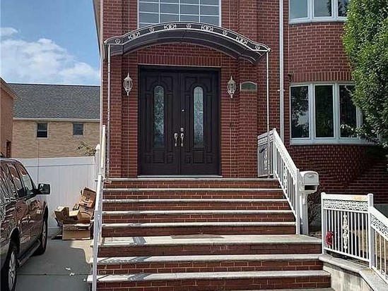 Single-family for Sale Auburndale, Queens