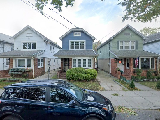 Single-family for Pre-foreclosure Sheepshead Bay, Brooklyn