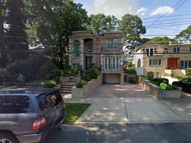 Home for Pre-foreclosure Jamaica Estates, Queens