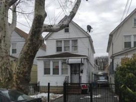 Home for Auction St Albans, Queens