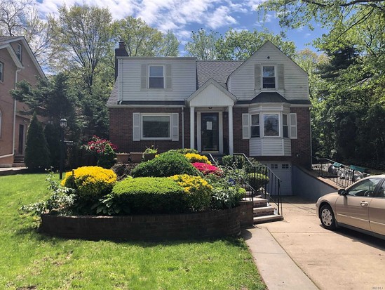 Single-family for Sale Jamaica Estates, Queens