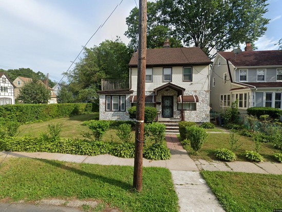 Single-family for Pre-foreclosure St Albans, Queens