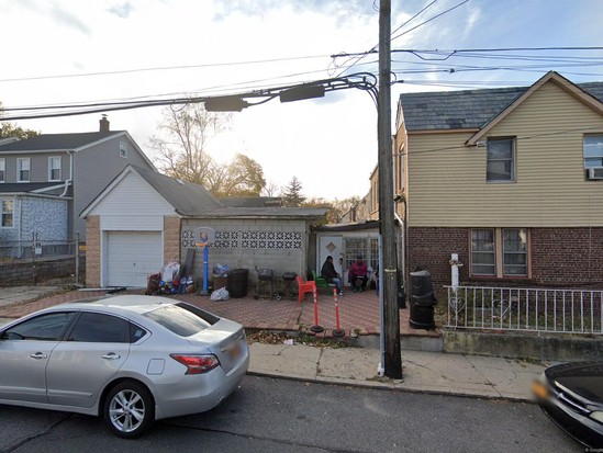 Single-family for Pre-foreclosure / auction St Albans, Queens