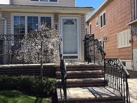 Single-family for Sale Midwood, Brooklyn