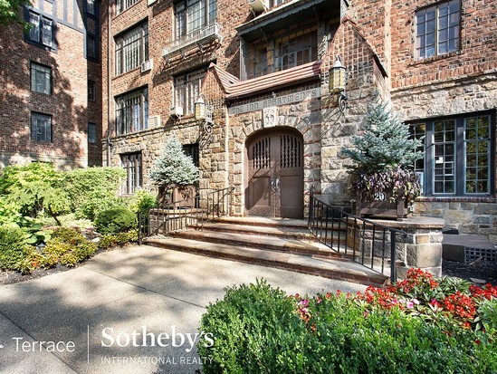 Condo for Sale Forest Hills, Queens