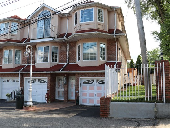 Single-family for Sale Oakwood, Staten Island