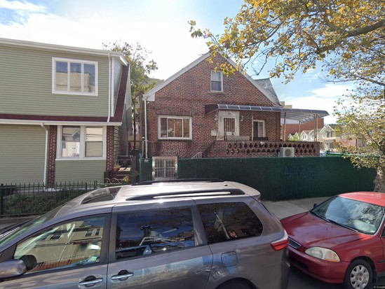 Single-family for Pre-foreclosure / auction Brighton Beach, Brooklyn