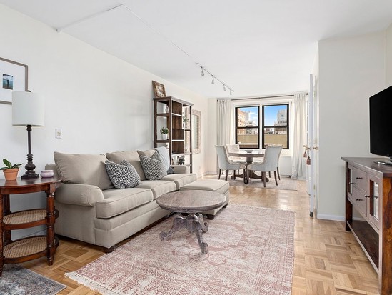 Condo for Sale Gramercy, Manhattan