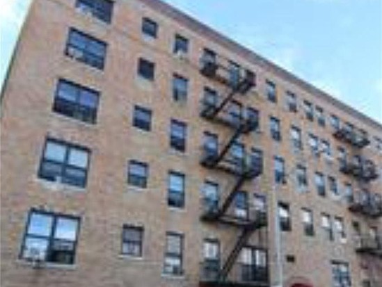 Condo for Sale East Tremont, Bronx