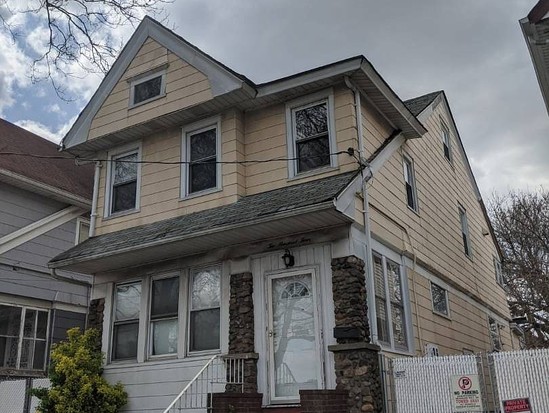 Single-family for Sale Port Richmond, Staten Island