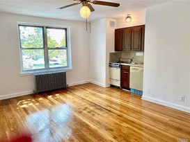 Home for Sale Auburndale, Queens