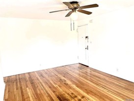 Home for Sale Auburndale, Queens