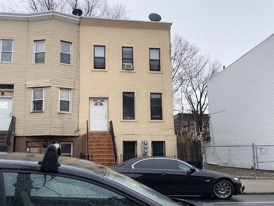 Multi-family for Pre-foreclosure / auction Crown Heights, Brooklyn