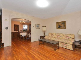 Home for Sale Auburndale, Queens