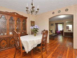 Home for Sale Auburndale, Queens