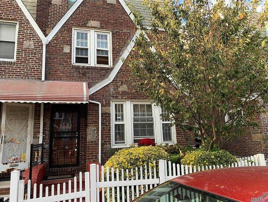 Single-family for Sale St Albans, Queens