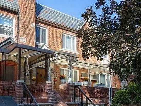 Single-family for Sale Sheepshead Bay, Brooklyn