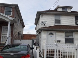 Home for Pre-foreclosure / auction Bayside, Queens