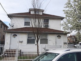 Home for Pre-foreclosure / auction Bayside, Queens