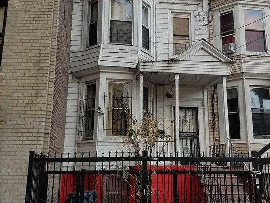 Multi-family for Sale Tremont, Bronx