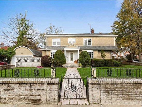 Single-family for Sale Bayside, Queens