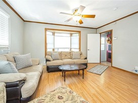 Home for Sale Throggs Neck, Bronx